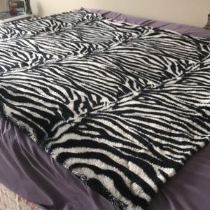 Black/ Zebra print reversible blanket